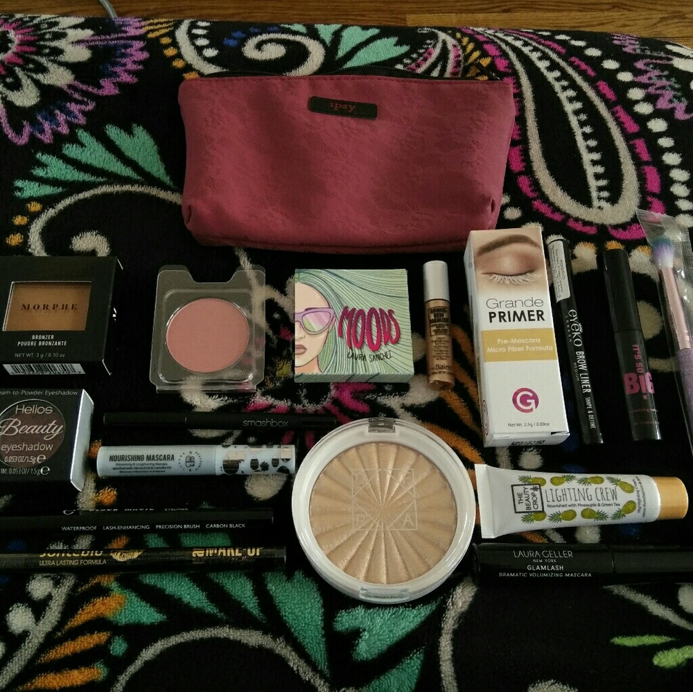 Ipsy/Birchbox 16pc Full/Sample Size Makeup Bundle